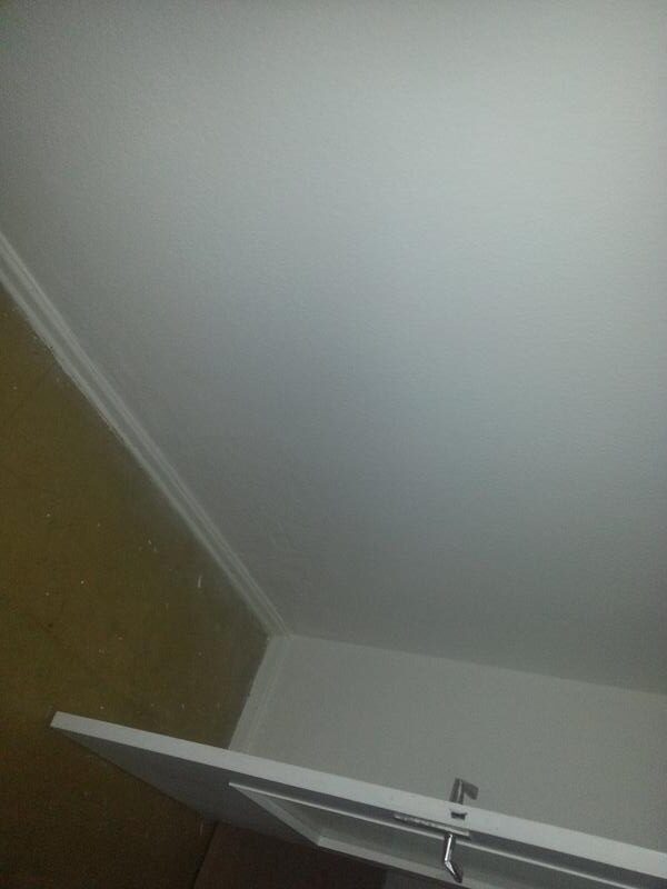 Gemütliche 2-Zimmer-Wohnung (52,27 m²) im 2. OG rechts außen mit Küche, Badewanne, Balkon & Fahrstuhl. Kaltmiete 298 € + 101 € BK + 71 € HK, Kaution 3 KM. Zentrale Lage nahe U-Bhf. Residenzstraße mit guter Infrastruktur & Verkehrsanbindung.